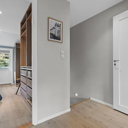 And Modern Terraced House In Appartamento Bergen