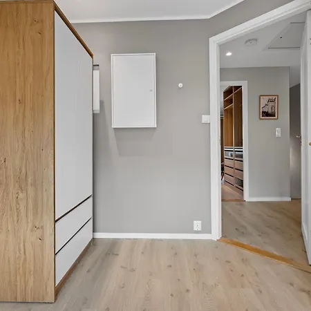And Modern Terraced House In Apartment *