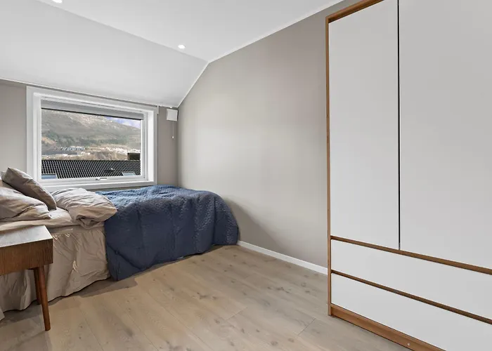 And Modern Terraced House In Apartment